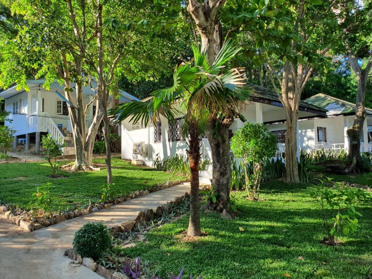 Blue Bay Bungalow Koh Samet Exterior photo